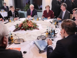 "Стрелять прекрати". Детали переговоров с Путиным в Берлине