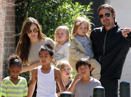 Брэд Питт не намерен судиться с Анджелиной Джоли за опеку над детьми