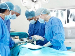 Ученые: латиноамериканцы чаще испытывают тревогу перед операцией