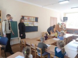 Спасатели провели профилактический урок в детском садике (фото)