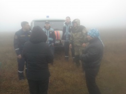 Спасатели помогли грибникам и мотоциклисту, попавшим в туман в районе Долгоруковской яйлы