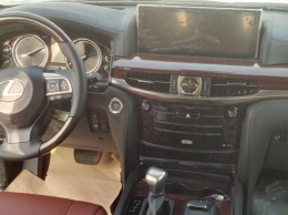Обновленный Lexus LX570 на свежих шпионских фото