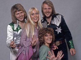 Легендарная группа ABBA анонсировала воссоединение