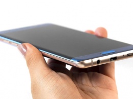 Samsung продолжает лидировать по числу отгруженных смартфонов