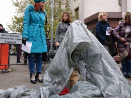 Активисты под АП требовали отменить объединение всех эпизодов по Евромайдану