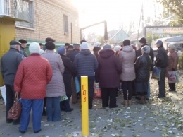 Очередь, как в мавзолей, выстраивается за дешевым молоком (фото)