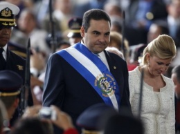 Бывшего президента Сальвадора арестовали по обвинению в коррупцию