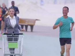 «Спортзал на колесах»: Lipton выпустил магазинную тележку для подсчета калорий