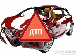 В Крыму ехавшая от границы машина врезалась в ограждение и перевернулась: один человек погиб, трое пострадали