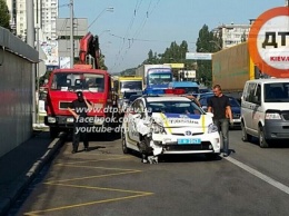 В Киеве произошло ДТП с участием автомобиля полиции