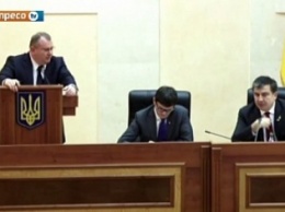 Президенту прешлось вмешаться в спор губернатора Днепропетровщины и Саакашвили