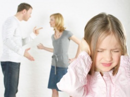 Ученые назвали основные ошибки воспитания детей разведенными родителями