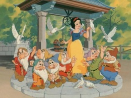 Disney снимет полнометражный фильм "Белоснежка и 7 гномов"