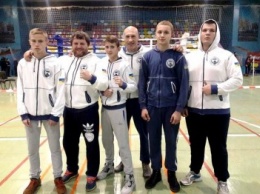 В полуфинал II Всеукраинского турнира по боксу среди юниоров проходят три херсонских спортсмена