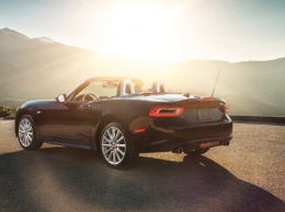 Mazda Miata и Fiat 124 Spider устроили гонку по продажам