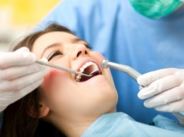 Горожан стращают гепатитом, которым "награждают" в стоматологиях