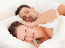 Ученые выяснили почему чаще всего супруги спят раздельно
