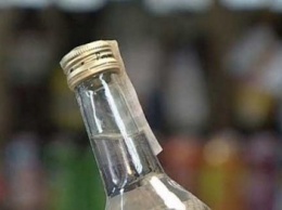 Еще один человек умер от отравления суррогатным алкоголем в Харьковской области