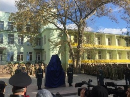 Жена первого убитого украинца в зоне АТО полтавчанка Наталья Биличенко открыла памятник погибшим сотрудникам СБУ