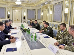 Порошенко поддержал инициативу по созданию офиса уполномоченного относительно реабилитации раненых бойцов