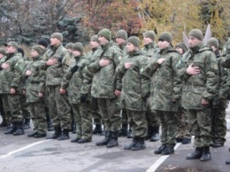 На охрану публичного порядка в Славянской оперативной зоне вышли 100 правоохранителей