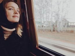 Наталья Водянова постит фотографии без мейкапа