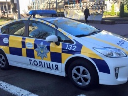 В Киеве сын депутата на Mercedes разбил авто полиции