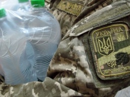 Пять тонн питьевой воды для соледарцев доставили военнослужащие ВСУ
