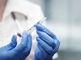 Отказывают ноги, повышается температура - запорожские родители обеспокоены новой вакциной