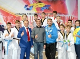 Полтавские тхэквандонисты установили рекорд на Чемпионате Украины