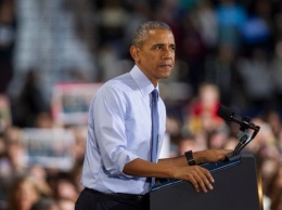 За вмешательство в выборы: СМИ узнали о планах Обамы "наказать" директора ФБР