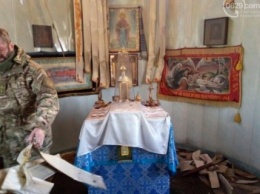 Мариупольцы будут молиться в сожженной церкви (ФОТО)