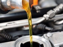 Почему приходится часто доливать моторное масло