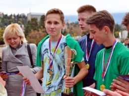 Футболисты из школы № 9 стали лучшими в Ялте