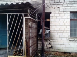 Под Харьковом из-за неосторожности сотрудников загорелся магазин