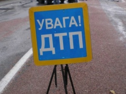 В Киеве на Дарницком мосту столкнулась дюжина авто
