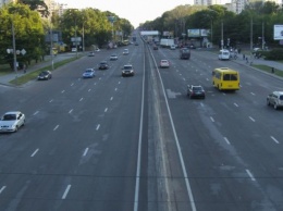 В Киеве ограничат движение транспорта на съезде с Одесского путепровода