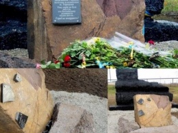 В Торецьке неизвестные разбили памятный знак освободителям города