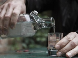 Под Харьковом еще один человек умер от суррогатного алкоголя