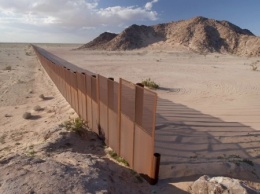 Строительству стены между США и Мексикой собирается воспрепятствовать президент Перу
