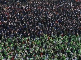 В Сеуле десятки тысяч протестующих требуют отставки президента