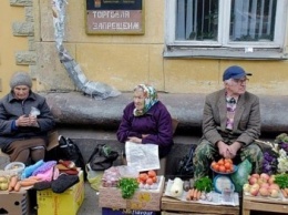 Власти просят крымчан помочь в ликвидации стихийной торговли