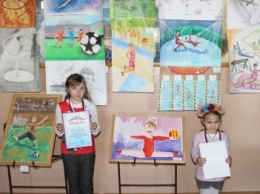 "Легенды спорта Донетчины": в Макеевке открылась выставка художественных работ