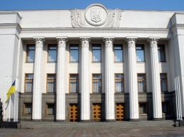 Рада сегодня рассмотрит внесенный Порошенко законопроект о защите обманутых вкладчиков