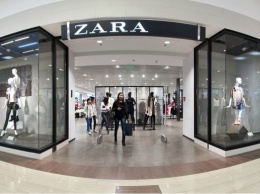 Магазин Zara продал платье с зашитой в него мертвой крысой