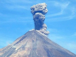 В Мексике проснулся вулкан Колима, эвакуированы сотни человек