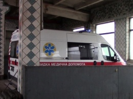 СБУ обнаружила в "тайнике" подаренные Порошенко Донбассу "скорые помощи"