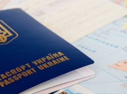 Мошенника, который "изготавливал" зарубежные документы, задержали на Буковине