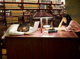 Ученые рекомендуют спать перед экзаменом