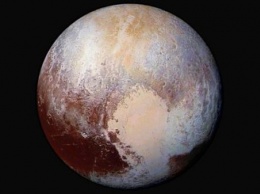 НАСА: под поверхностью Плутона может лежать "океан слякоти"